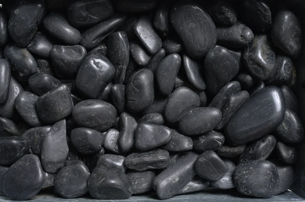 High Polish Black Beach Pebble – Premium Pebbles